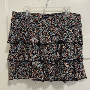 Express size 4 double lined skirt LIKE NEW